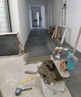 4. Am pus gresie si faianta in apartamente